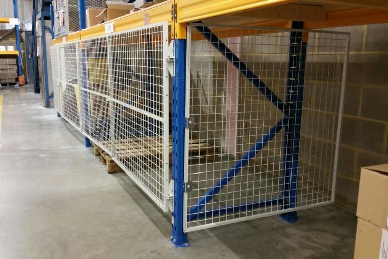 1100 mesh doors and side panel