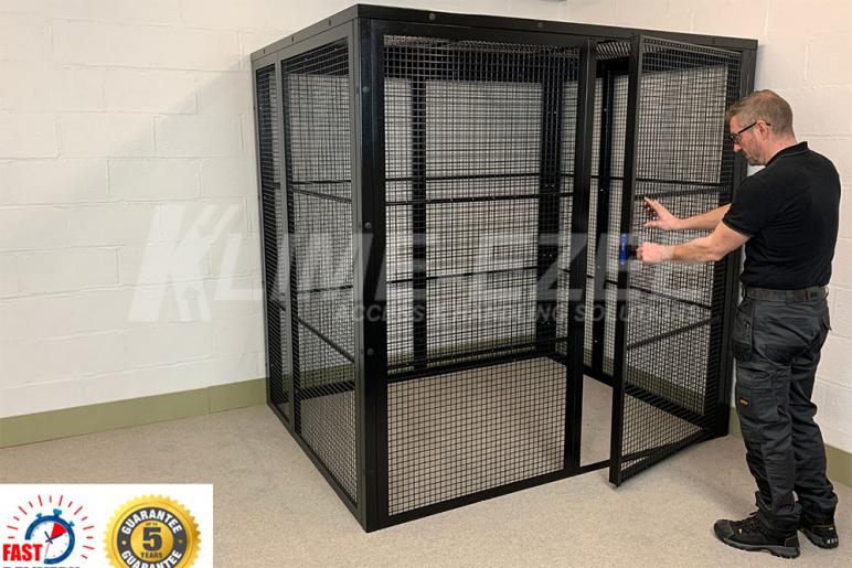 Hinged-doors-for-cage-MeshSTOR