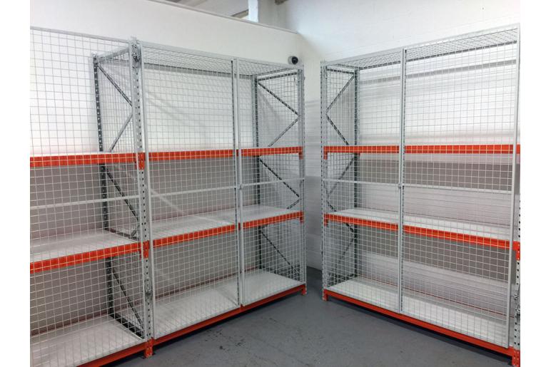 Mesh security doors on longspan racking MeshSToR