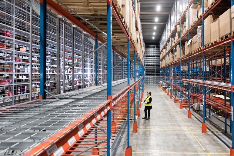 Meshstor-mesh-decks-for -pallet-racking