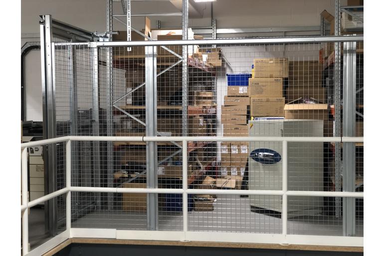 Galvanised-Mesh-partition-OfficeSTOR