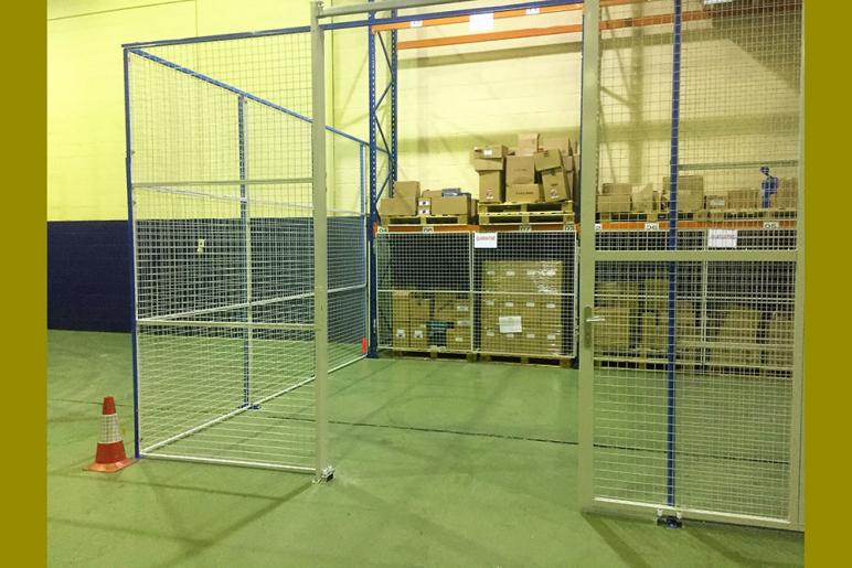 MeshSTOR-3m-Partition_sliding-door-gates-on-racking