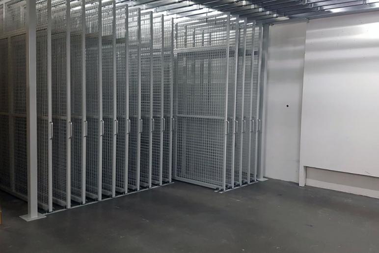 Ceiling hung picture rack from MeshSTOR