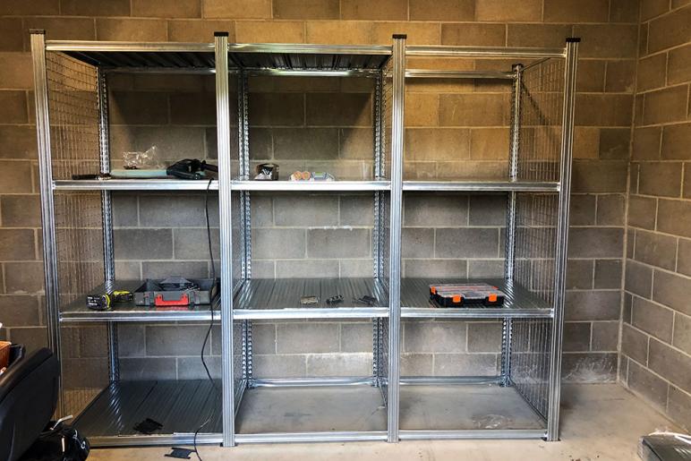 Galvanised shelving with 50 x 50 mesh sides