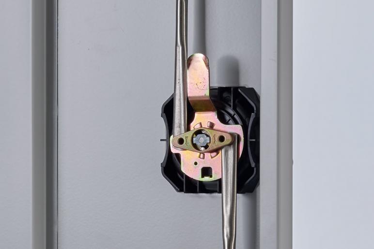 swing door locking mechanism